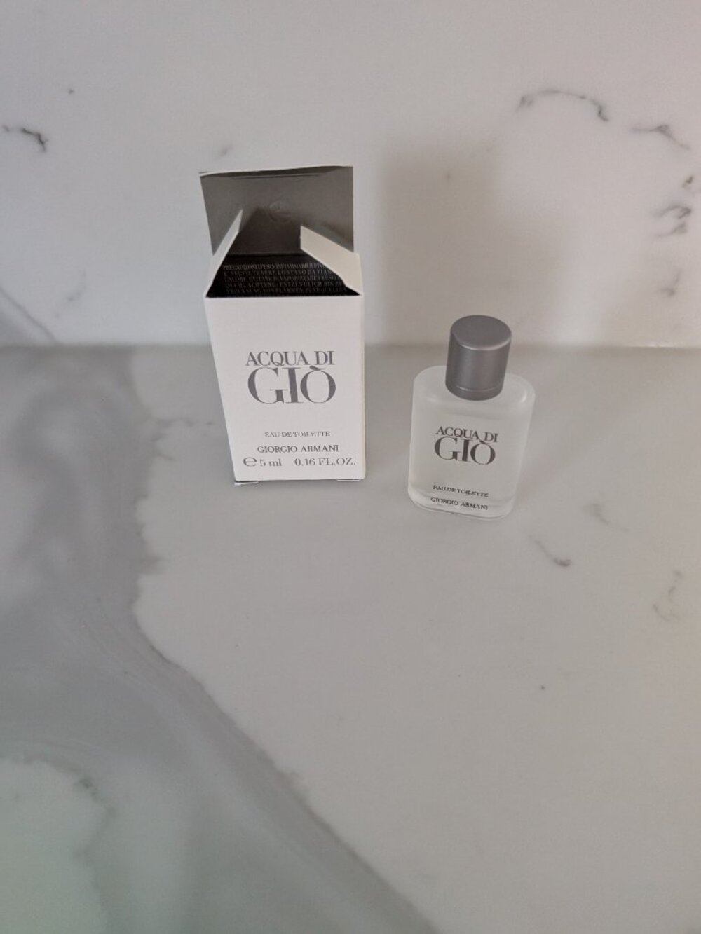 Giorgio Armani miniature acqua di Gio